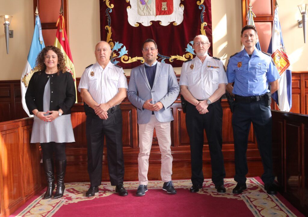 Bienvenida al nuevo comisario de la Policía Nacional Los Realejos