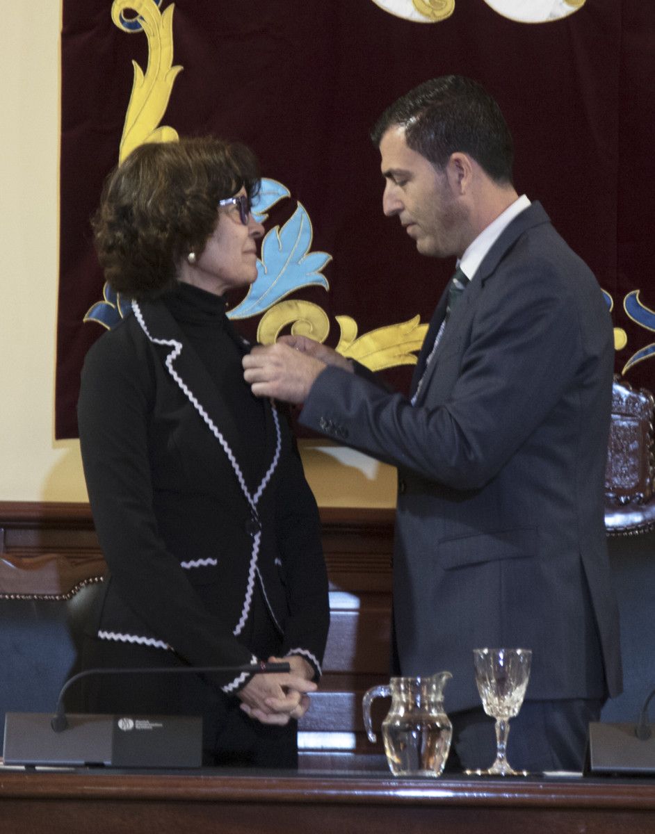 160318 Entrega Medalla de Oro al Mérito Cultural a Carmen Nieves Luis García 3