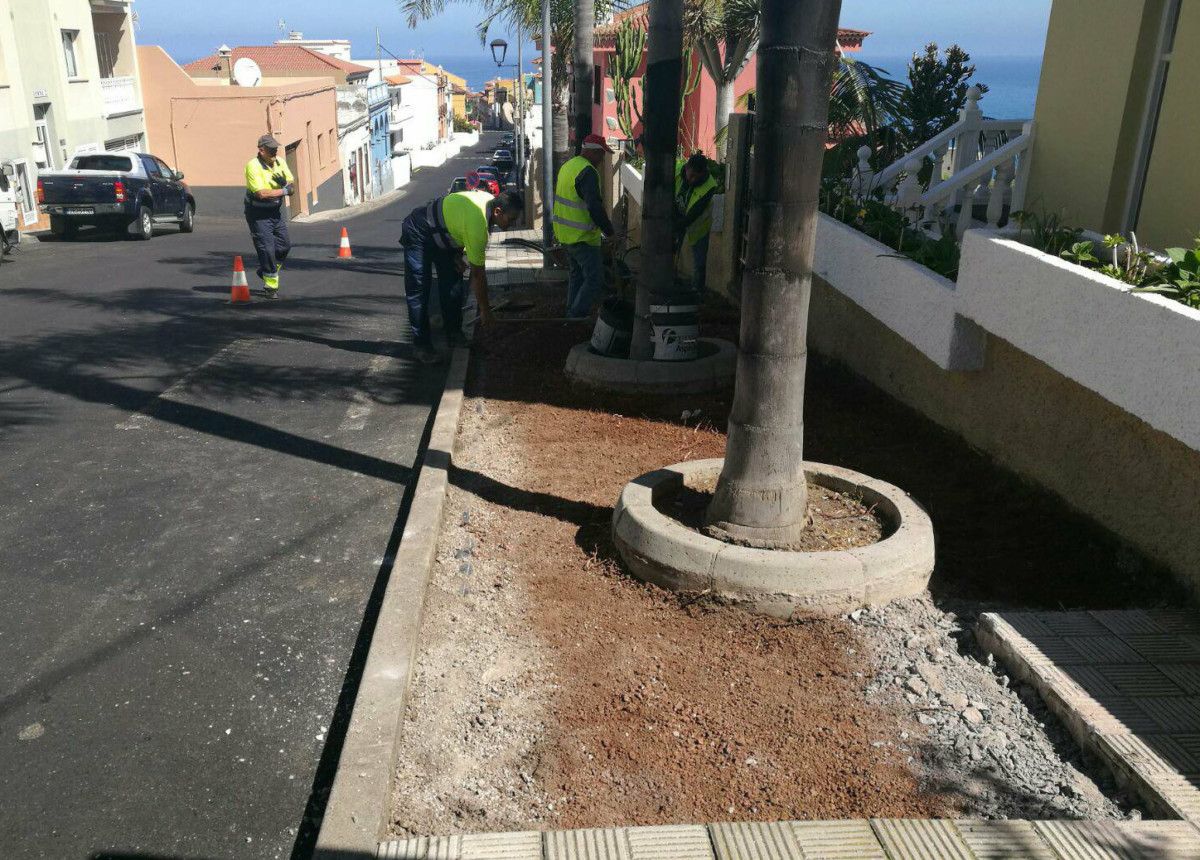 060418 Reparación acerado calle San Vicente